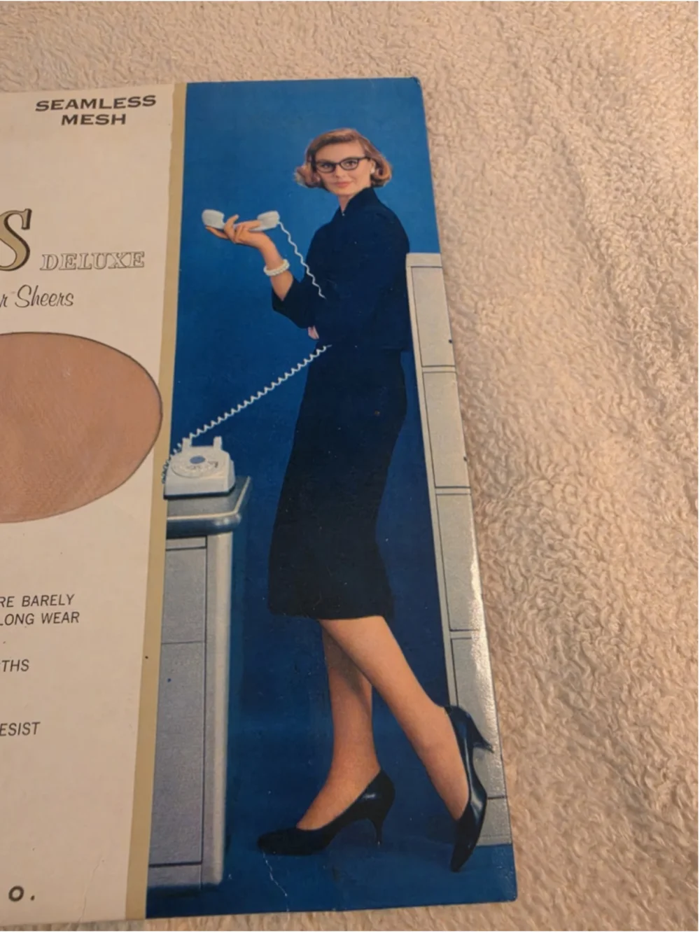 VTG 1960s Isis Deluxe Glamour Sheers Stockings WT Grant Co Sunny Beige 10 NOS